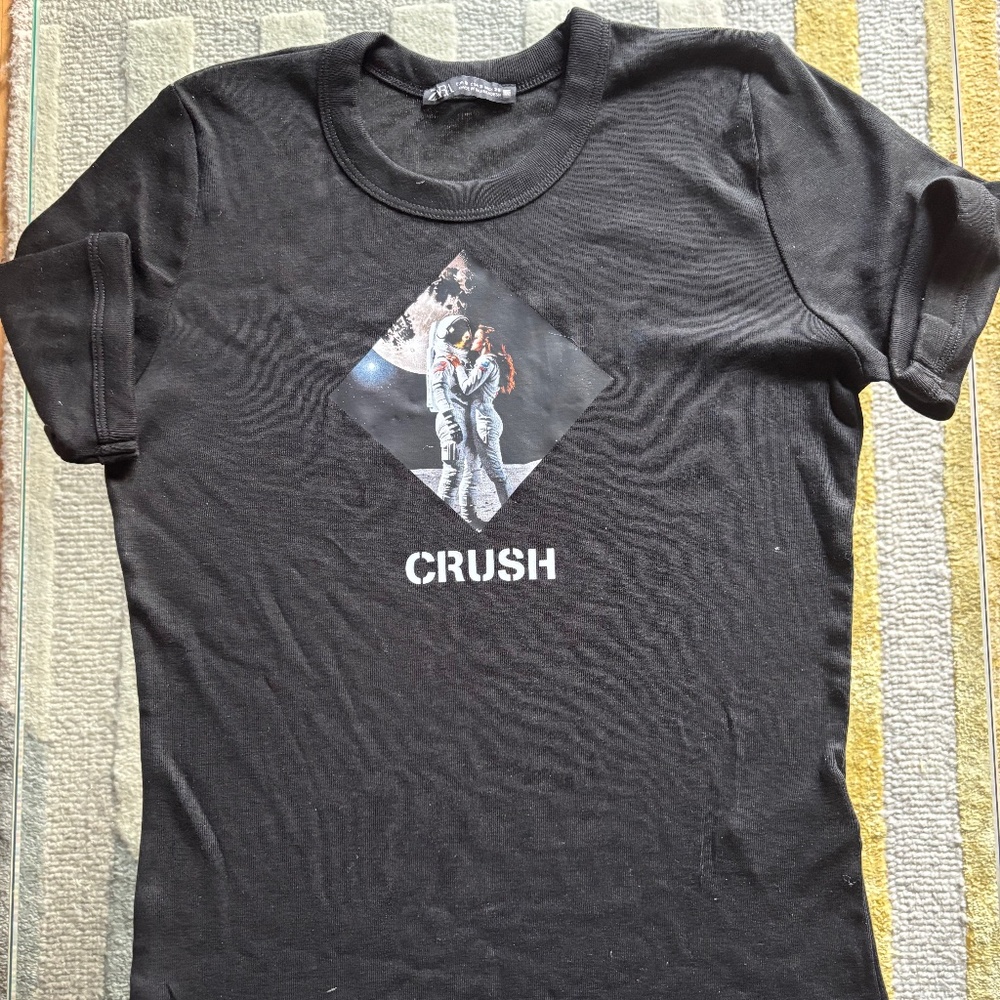 Women’s T Crush / Kissing Astronaut